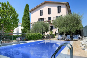 Отель Hotel Santa Maria - Bardolino Town Center  Бардолино